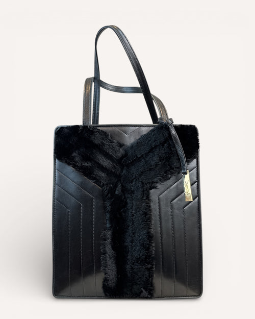 Sac cabas Yves Saint Laurent en cuir noir matelassé