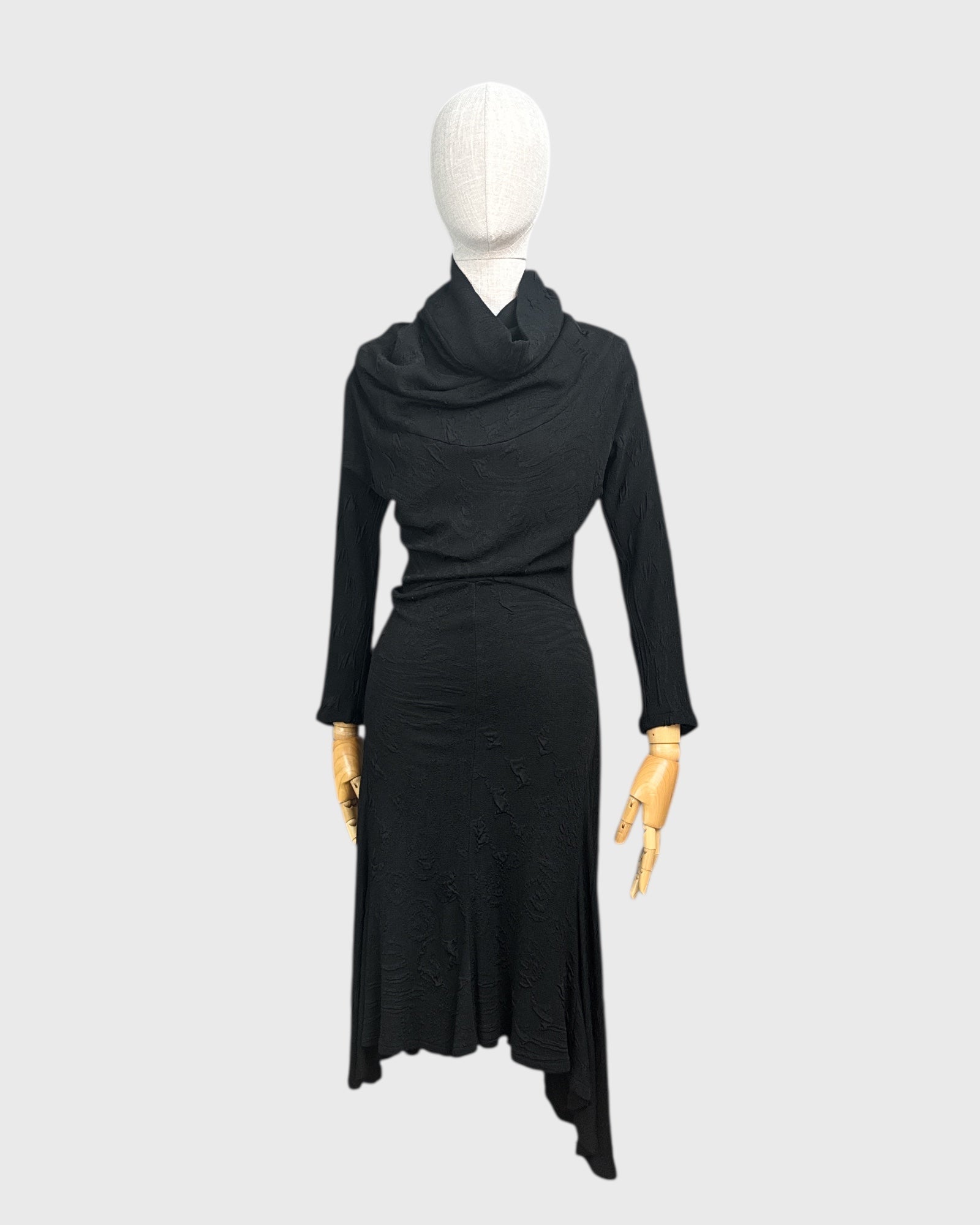 Robe longue noire Col drapé Georges Levesque, S