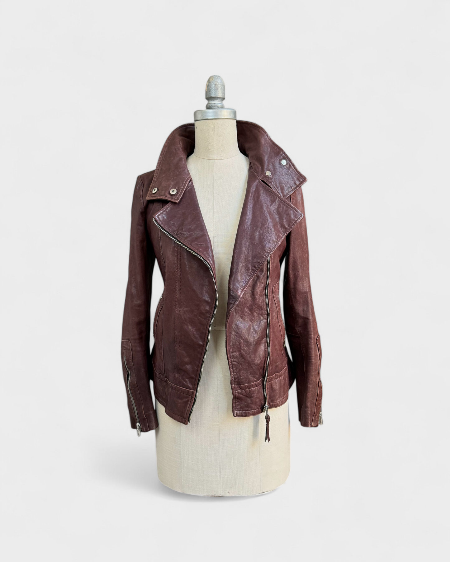 Veste en cuir bordeaux - Mackage, XS