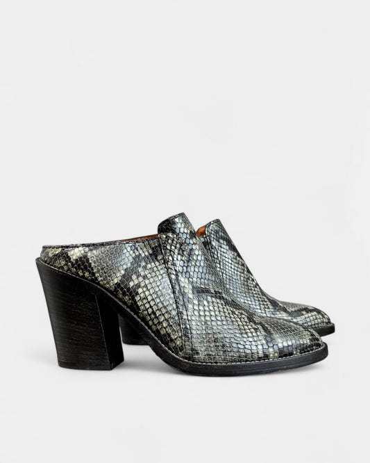 Mules en cuir effet python vert Aquatalia, 8.5